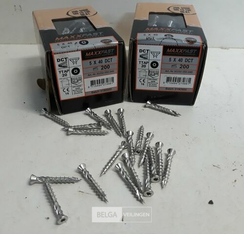 2 x Houtschroeven terrasschroeven inox 5x40mm 200 stuks – kavel bij Belga Veilingen, Oudsbergen