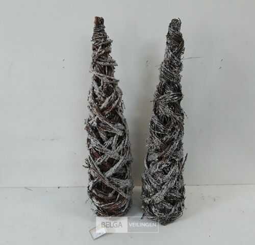 2 x Kerstkegel takken met frost 60 cm – kavel bij Belga Veilingen, Oudsbergen