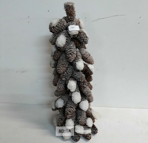 1 x Kerstkegel met dennenappel 50 cm B-kwaliteit – kavel bij Belga Veilingen, Oudsbergen
