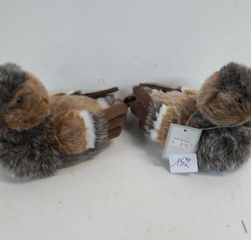 2 x Eend zachte haren 20x13 cm – kavel bij Belga Veilingen, Oudsbergen