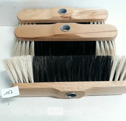 3 x Keerborstel zachte haren 28 cm – kavel bij Belga Veilingen, Oudsbergen