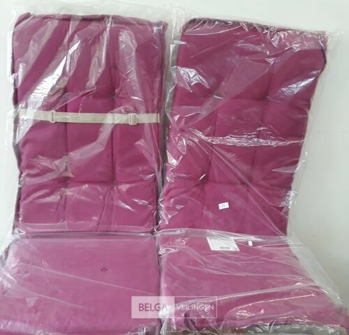 2 x Tuinkussen hoge rug 75x50x50 cm paars – kavel bij Belga Veilingen, Oudsbergen