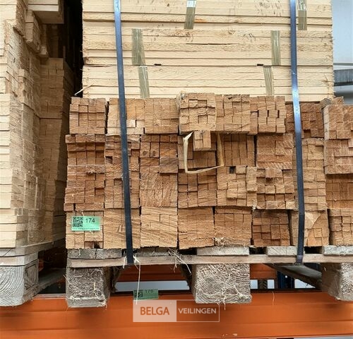 1 Pallet met houten latjes – kavel bij Belga Veilingen, Lummen