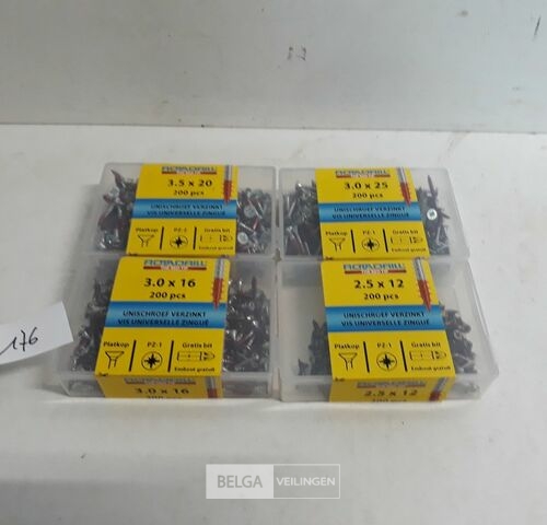 4 x Houtschroeven mix 200 stuks – kavel bij Belga Veilingen, Oudsbergen