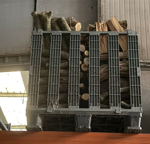 1 Palletbox hard hout – kavel bij Belga Veilingen, Lummen