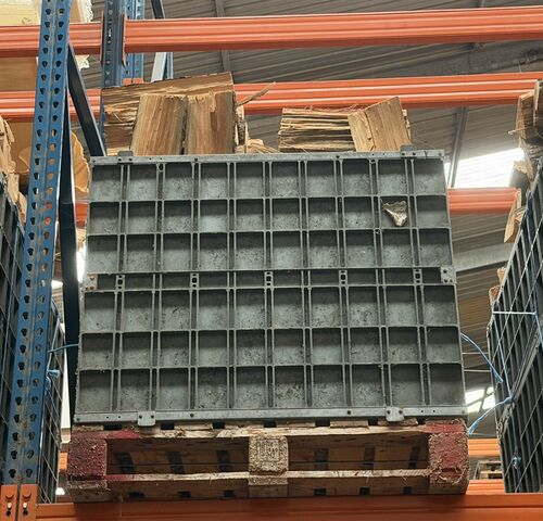 1 Palletbox den hout – kavel bij Belga Veilingen, Lummen