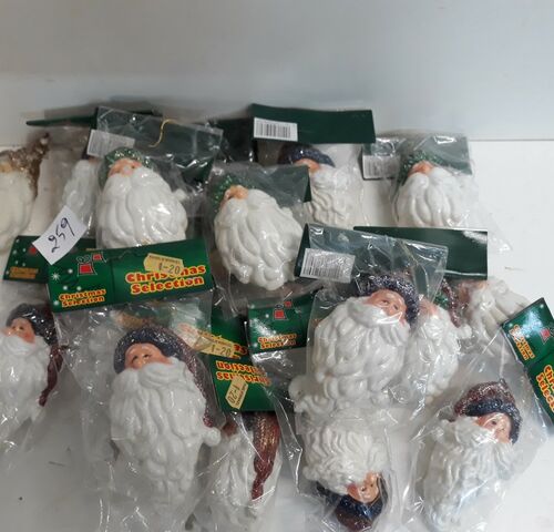19 x Kerstmanhoofd pvc 11 cm – kavel bij Belga Veilingen, Oudsbergen