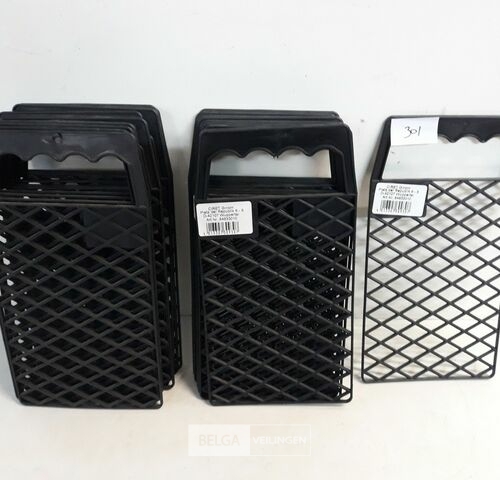 20 x Afdruiprooster pvc 12 x 18 cm – kavel bij Belga Veilingen, Oudsbergen