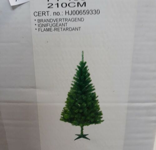 1 x Kerstboom 2,1 M pvc voet groen – kavel bij Belga Veilingen, Oudsbergen