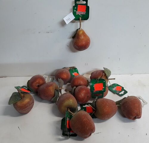 13 x Hangdeco pvc appel-peer 10 cm – kavel bij Belga Veilingen, Oudsbergen
