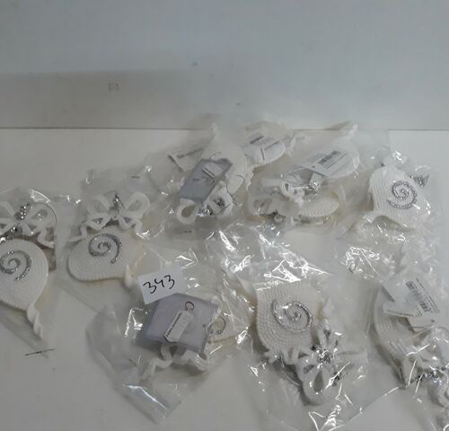 13 x Hangdeco wit/zilver 2 assorti – kavel bij Belga Veilingen, Oudsbergen