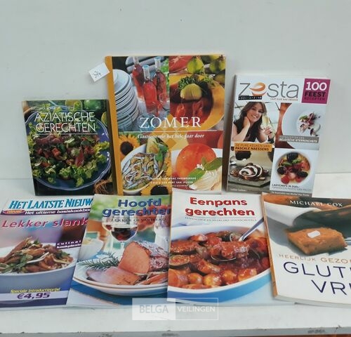 7 x Kookboek 7 verschillende – kavel bij Belga Veilingen, Oudsbergen