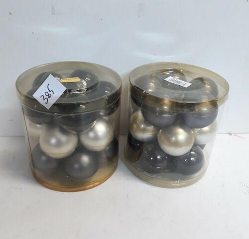 2 x Kerstballen glas 15 stuks grijs/zilver/zwart – kavel bij Belga Veilingen, Oudsbergen