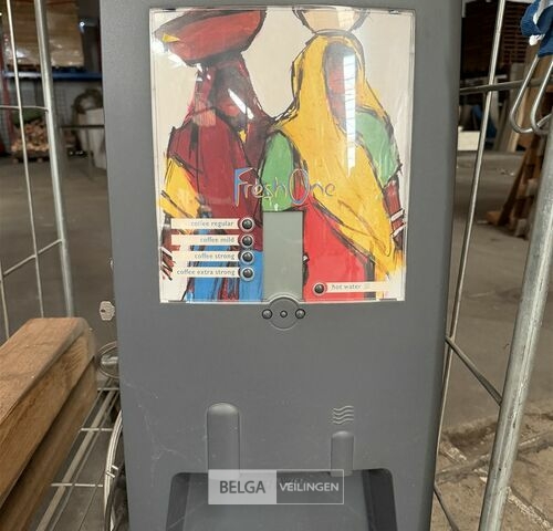 KEMA IEV koffiemachine – kavel bij Belga Veilingen, Lummen