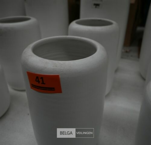 ± 3 Vazen – kavel bij Belga Veilingen, Lummen