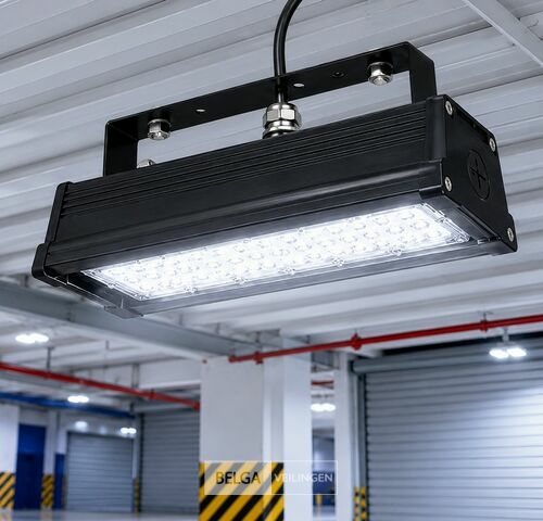 6 x LED Industriële Hanglamp 50W – 6400K Koud Wit - Zwart – IP20 – PYRAMID-50 – kavel bij Belga Veilingen