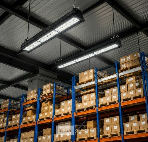 6 x LED Industriële Hanglamp 150W – 6400K Koud Wit - Zwart – IP20 – PYRAMID-150 – kavel bij Belga Veilingen