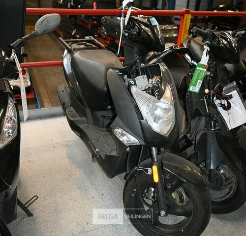 Scooter KYMCO – kavel bij Belga Veilingen, Scooters