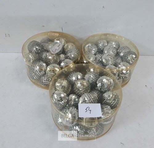 3 x Decoballen zilver 24 stuks 3 cm – kavel bij Belga Veilingen, Oudsbergen