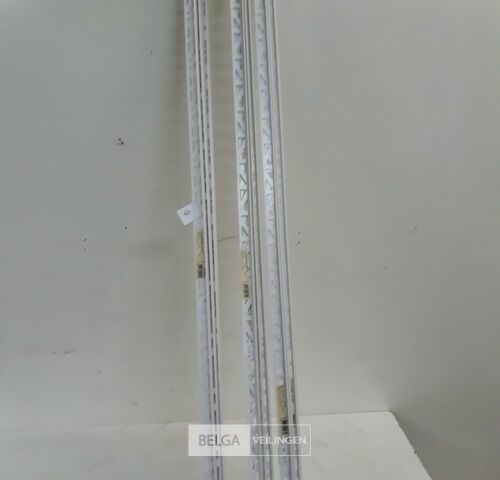 9 x Tegel eindprofiel pvc wit 6-8-10 mm – kavel bij Belga Veilingen, Oudsbergen