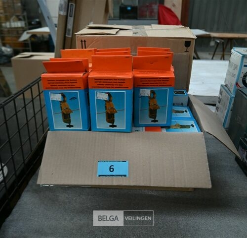 ± 60 Boorhouders – kavel bij Belga Veilingen, Lummen
