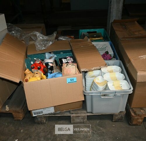 1 Pallet divers – kavel bij Belga Veilingen, Lummen