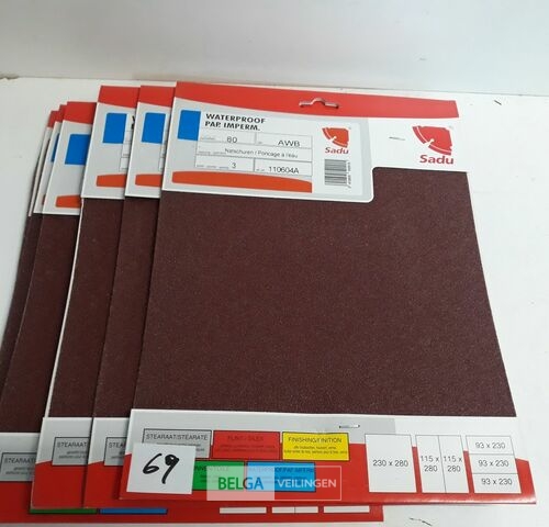 10 x Schuurpapier waterproof K 80 3 vellen – kavel bij Belga Veilingen, Oudsbergen
