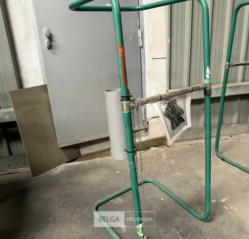 1x afvalzakhouder – kavel bij Belga Veilingen, Lummen