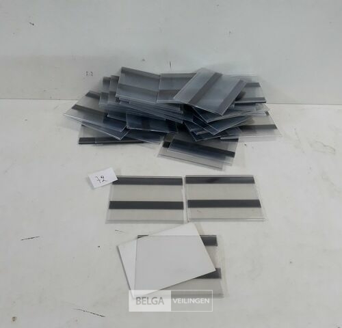 35 x Magnetische etikettenhouder 10x8 cm – kavel bij Belga Veilingen, Oudsbergen