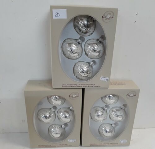 3 x Kerstballen tol glas 4 stuks zilver – kavel bij Belga Veilingen, Oudsbergen