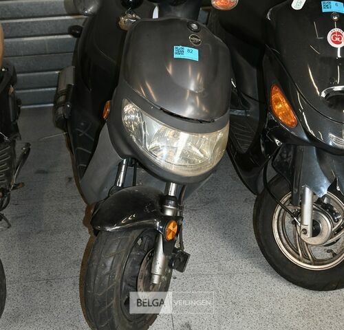 Scooter KEEWAY – kavel bij Belga Veilingen, Scooters