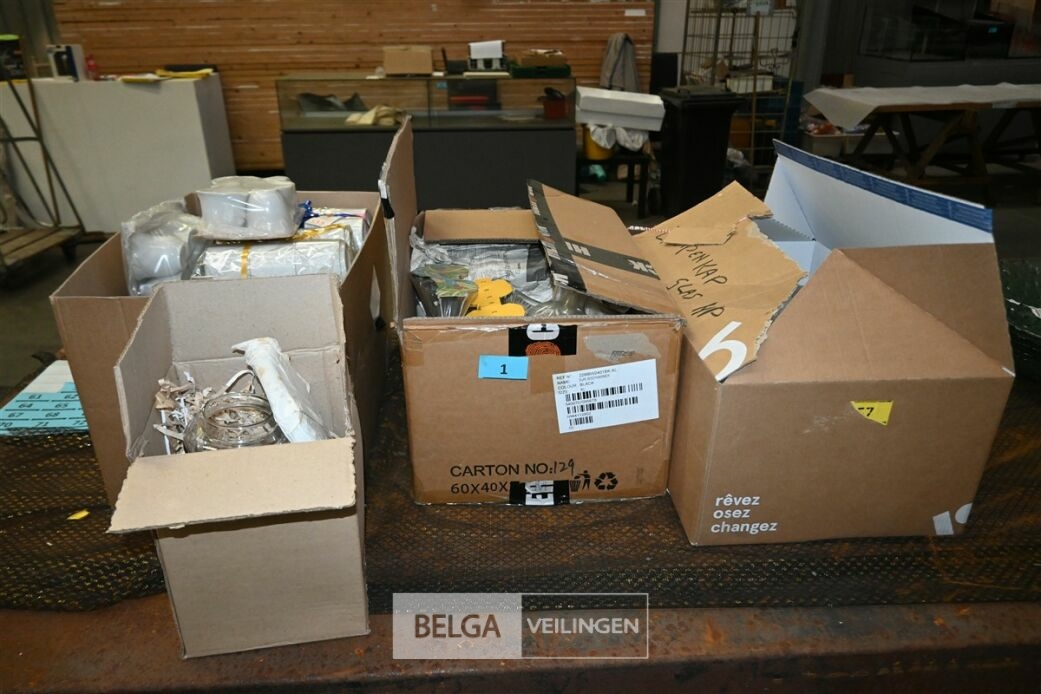± 4 Dozen glaswerk – foto 2 – kavel bij Belga Veilingen, Lummen
