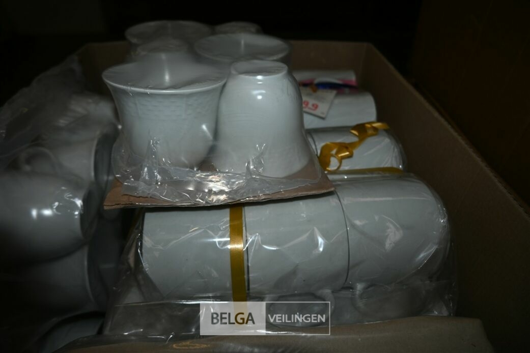 ± 4 Dozen glaswerk – foto 4 – kavel bij Belga Veilingen, Lummen