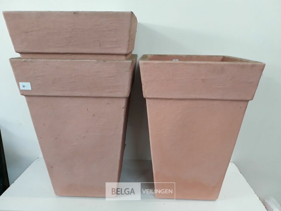 3 x Bloempot vierkant 40x40 cm H 55 cm – foto 2 – kavel bij Belga Veilingen, Oudsbergen