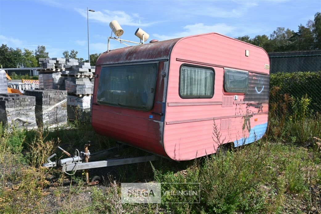 Caravan – foto 2 – kavel bij Belga Veilingen