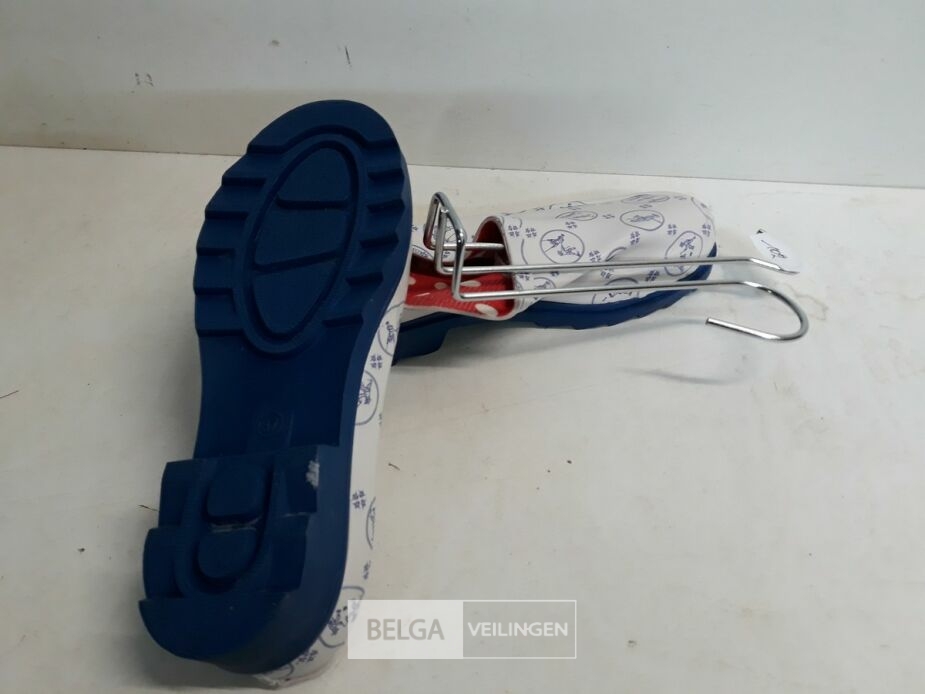 1 x Tuinschoen pvc 37 wit/blauw – foto 3 – kavel bij Belga Veilingen, Oudsbergen
