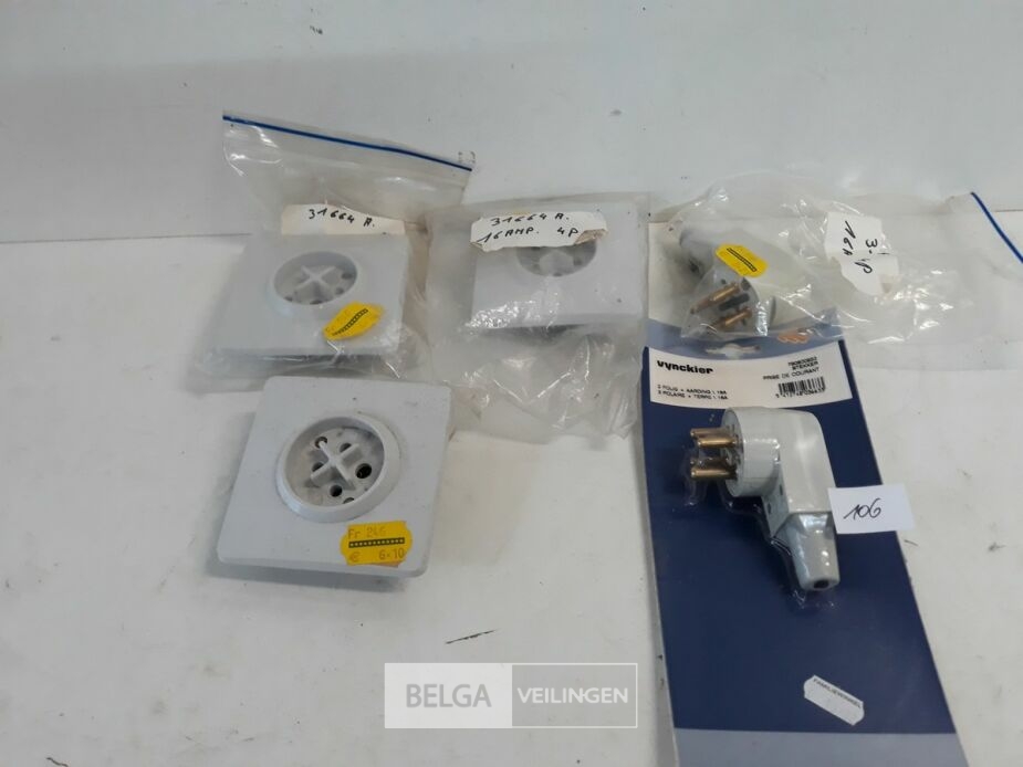 2 x Stekker + 3 x Stopcontact 380V/16A 4P – foto 2 – kavel bij Belga Veilingen, Oudsbergen