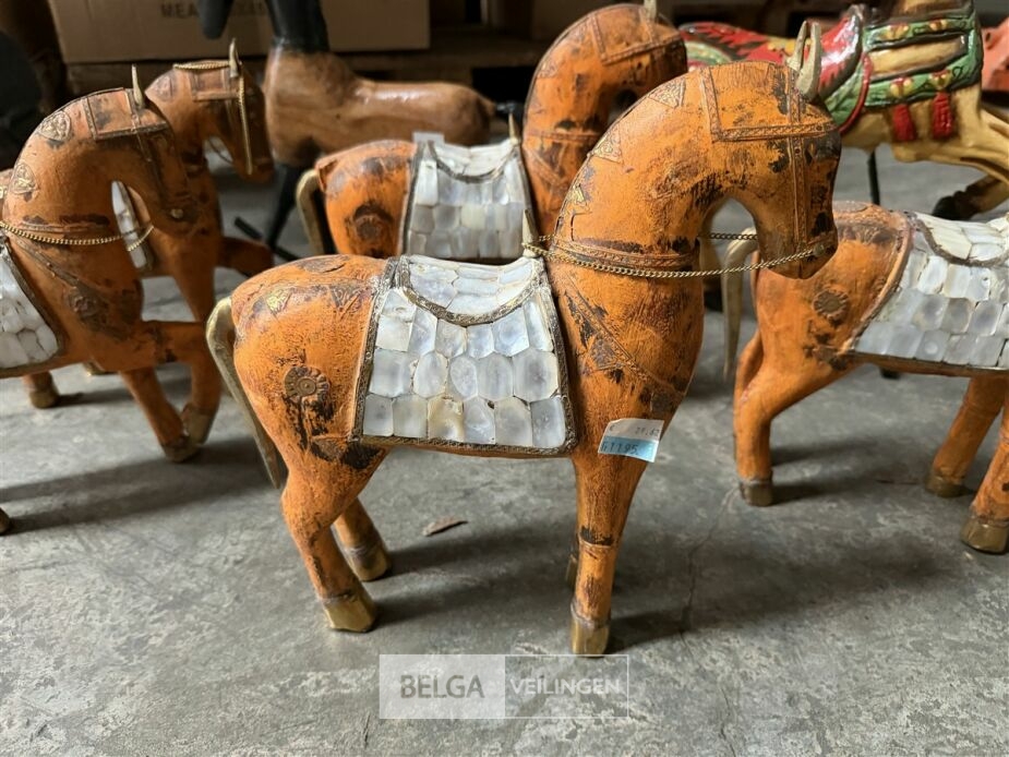 ± 9 Houten paardjes – foto 3 – kavel bij Belga Veilingen, Lummen