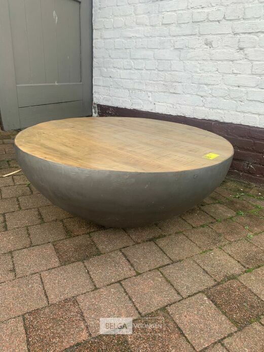 Ronde tafel met houten blad – foto 3 – kavel bij Belga Veilingen, Knokke
