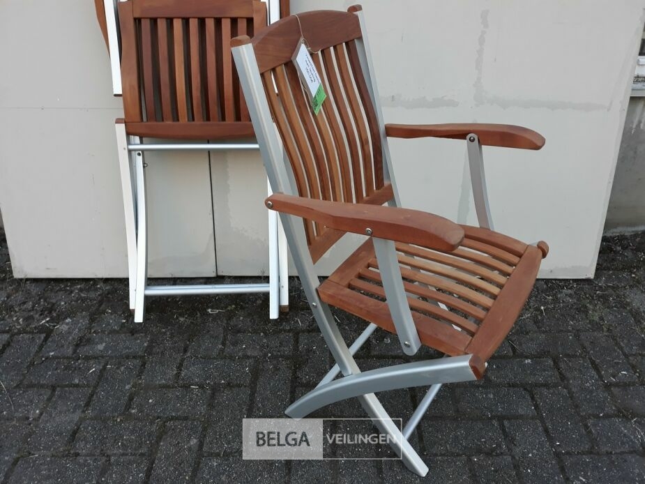 2 x Tuinstoel opklapbaar aluminium/teak met leuning – foto 4 – kavel bij Belga Veilingen, Oudsbergen