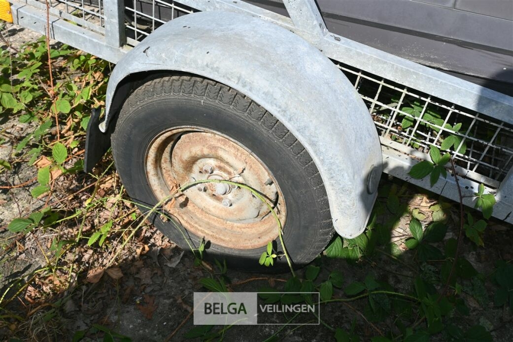 Signalisatie-aanhangwagen – foto 6 – kavel bij Belga Veilingen
