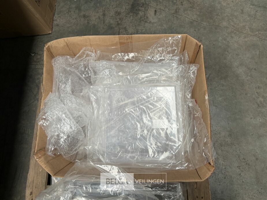 1 Pallet divers – foto 11 – kavel bij Belga Veilingen, Lummen