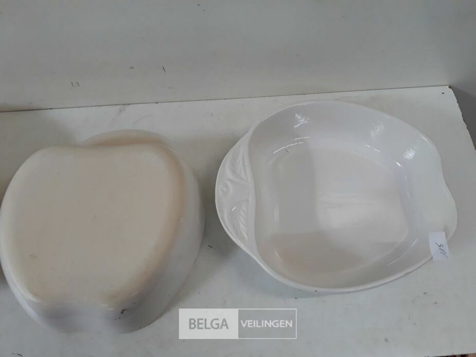 3 x Ovenschotel +/- 27 cm – foto 4 – kavel bij Belga Veilingen, Oudsbergen