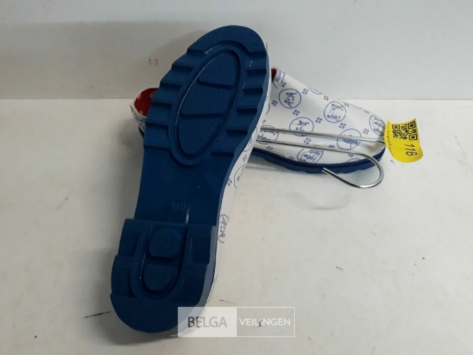 1 x Tuinschoen pvc 41 wit/blauw – foto 3 – kavel bij Belga Veilingen, Oudsbergen