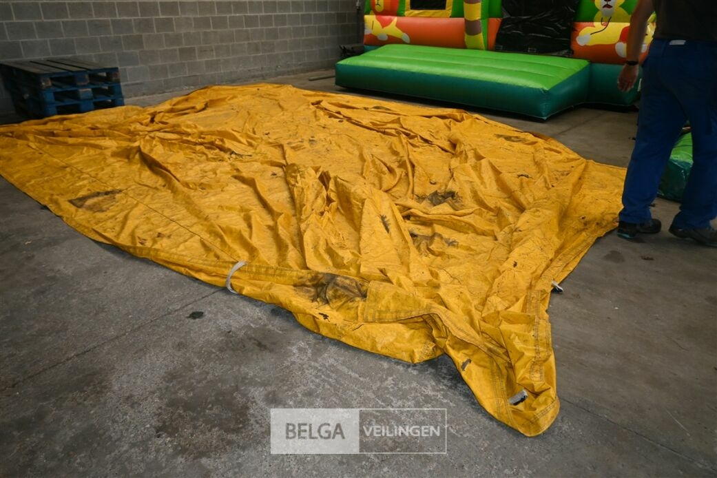 Springkasteel met blower – foto 5 – kavel bij Belga Veilingen