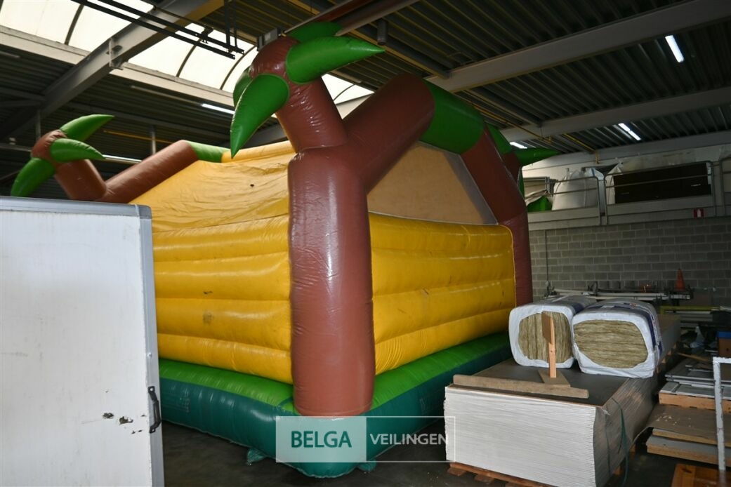 Springkasteel met blower – foto 10 – kavel bij Belga Veilingen