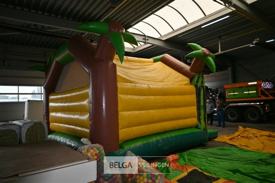 Springkasteel met blower – foto 14 – kavel bij Belga Veilingen