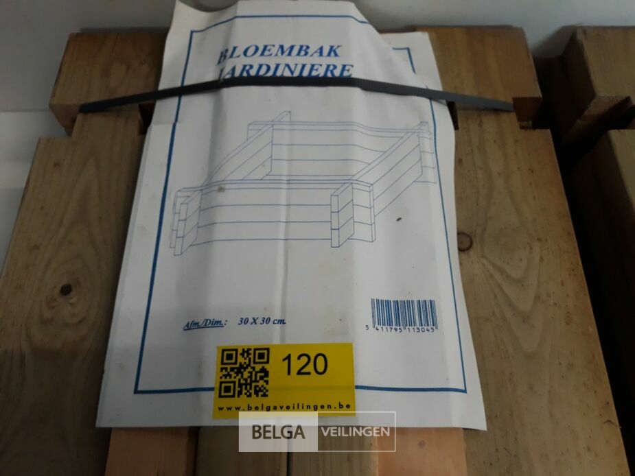 2 x Bloembak hout zelfbouw 30x30 cm – foto 3 – kavel bij Belga Veilingen, Oudsbergen