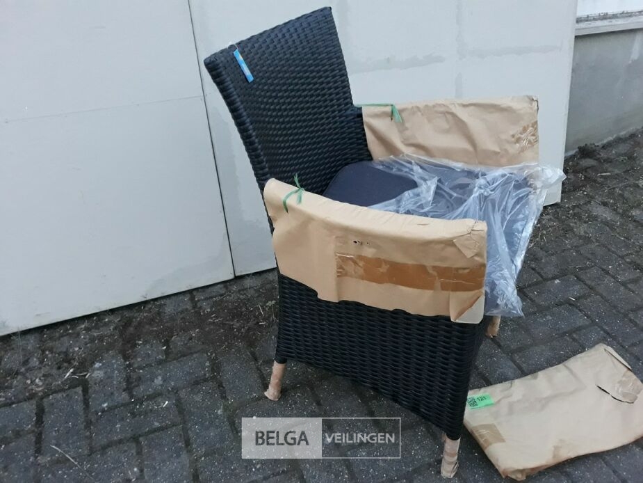 1 x Tuinstoel aluminium gevlochten rotan met kussen – foto 3 – kavel bij Belga Veilingen, Oudsbergen