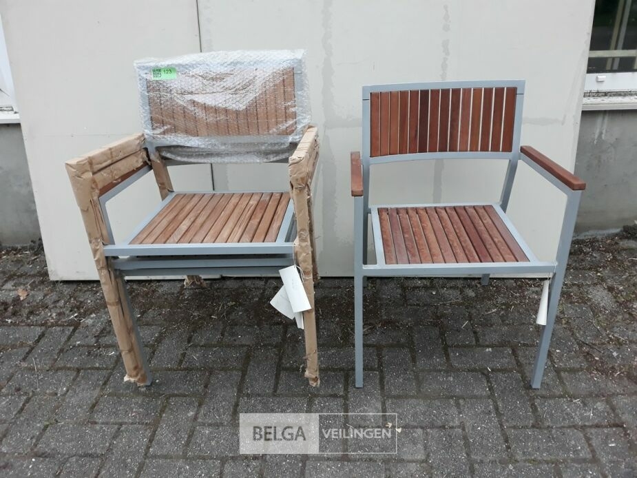 4 x Tuinstoel aluminium/teak – foto 2 – kavel bij Belga Veilingen, Oudsbergen